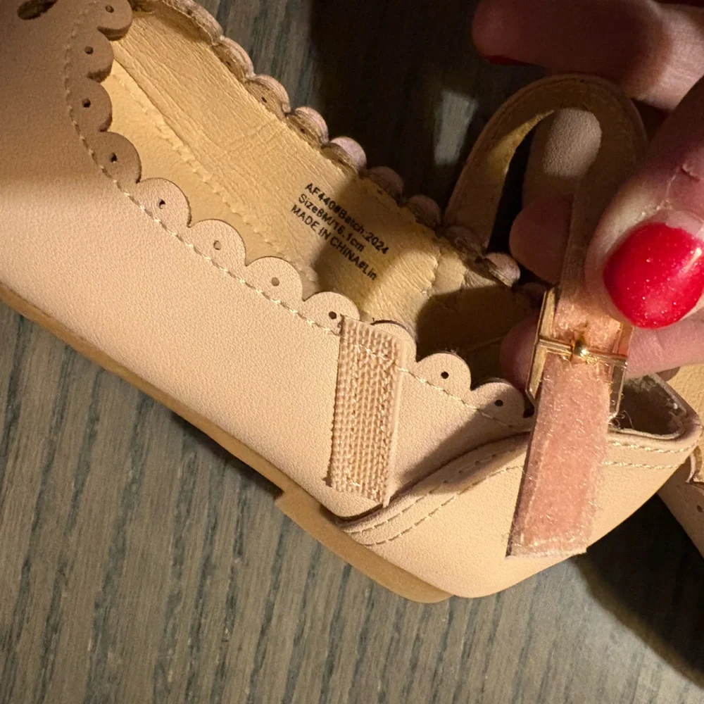 Thee Bron Girls' Mary Jane Dress Shoes - light pink/nude